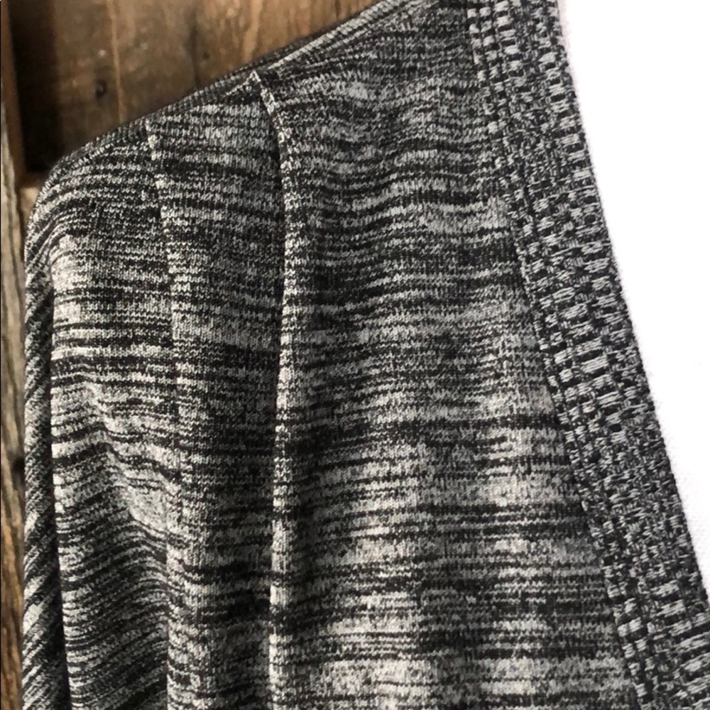 Cardigan - Picture 7 of 7